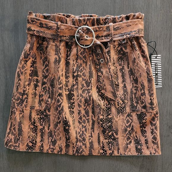 Haute Monde Dresses & Skirts - Haute Monde Skirt Faux Leather Snake Print Size Large NWT